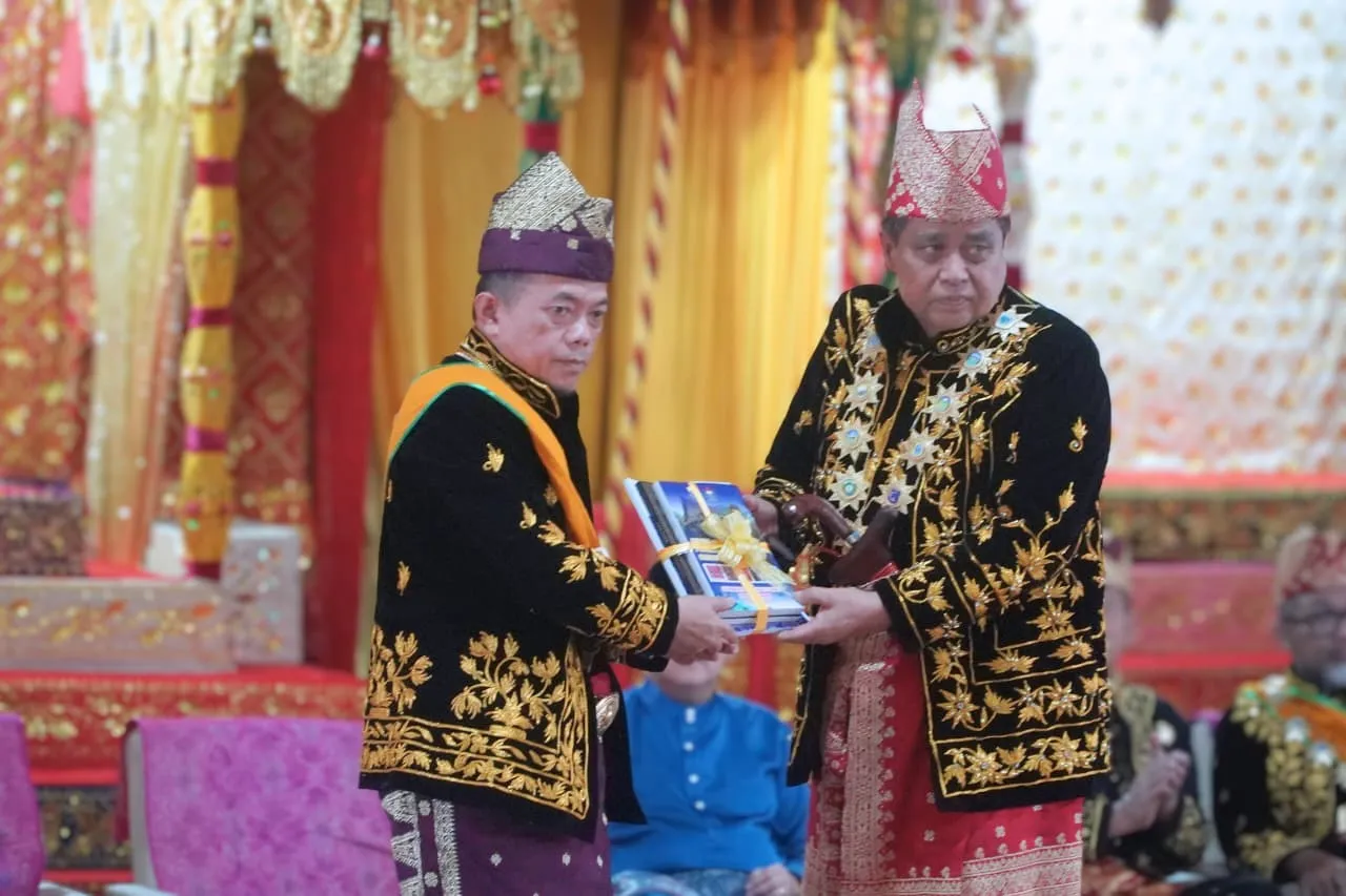 Puncak Hari Adat Melayu Jambi, 2026 Gubernur Al Haris Ajak Masyarakat Perkuat Jati Diri dan Lestarikan Adat 