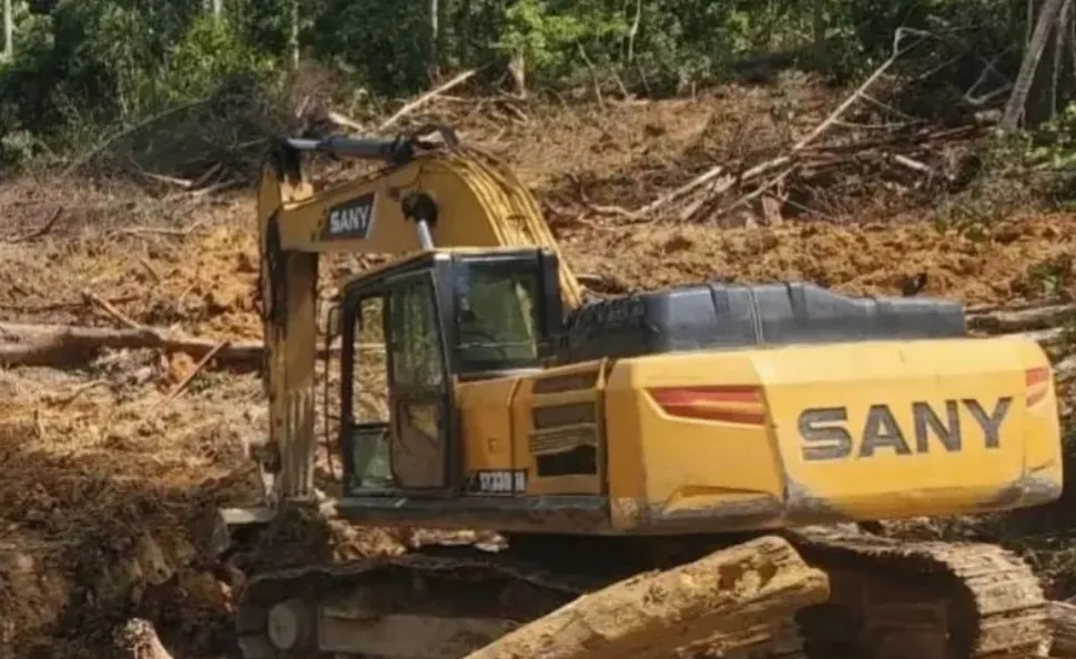 Terpantau Alat Mantan Kadisdik Nasution Bermain Alat PETI Desa Pulau Baru