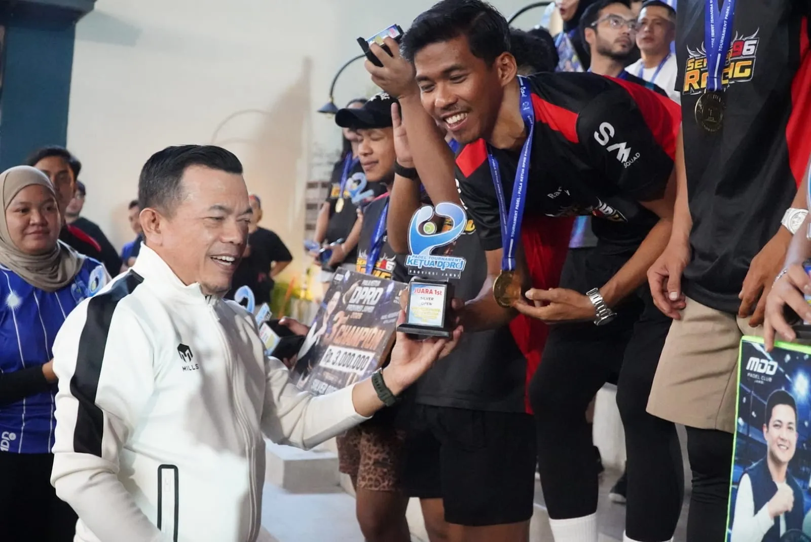 Gubernur Al Haris Dorong Turnamen Padel Berkelanjutan, Jadi Ruang Prestasi dan Kebersamaan Masyarakat