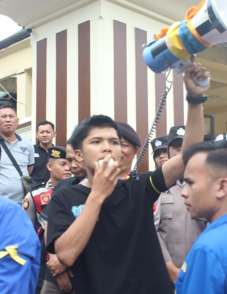 Dua Excavator Hilang, Mahasiswa Merangin Sebut Kasat Reskrim Mau Bodohi Masyarakat Merangin