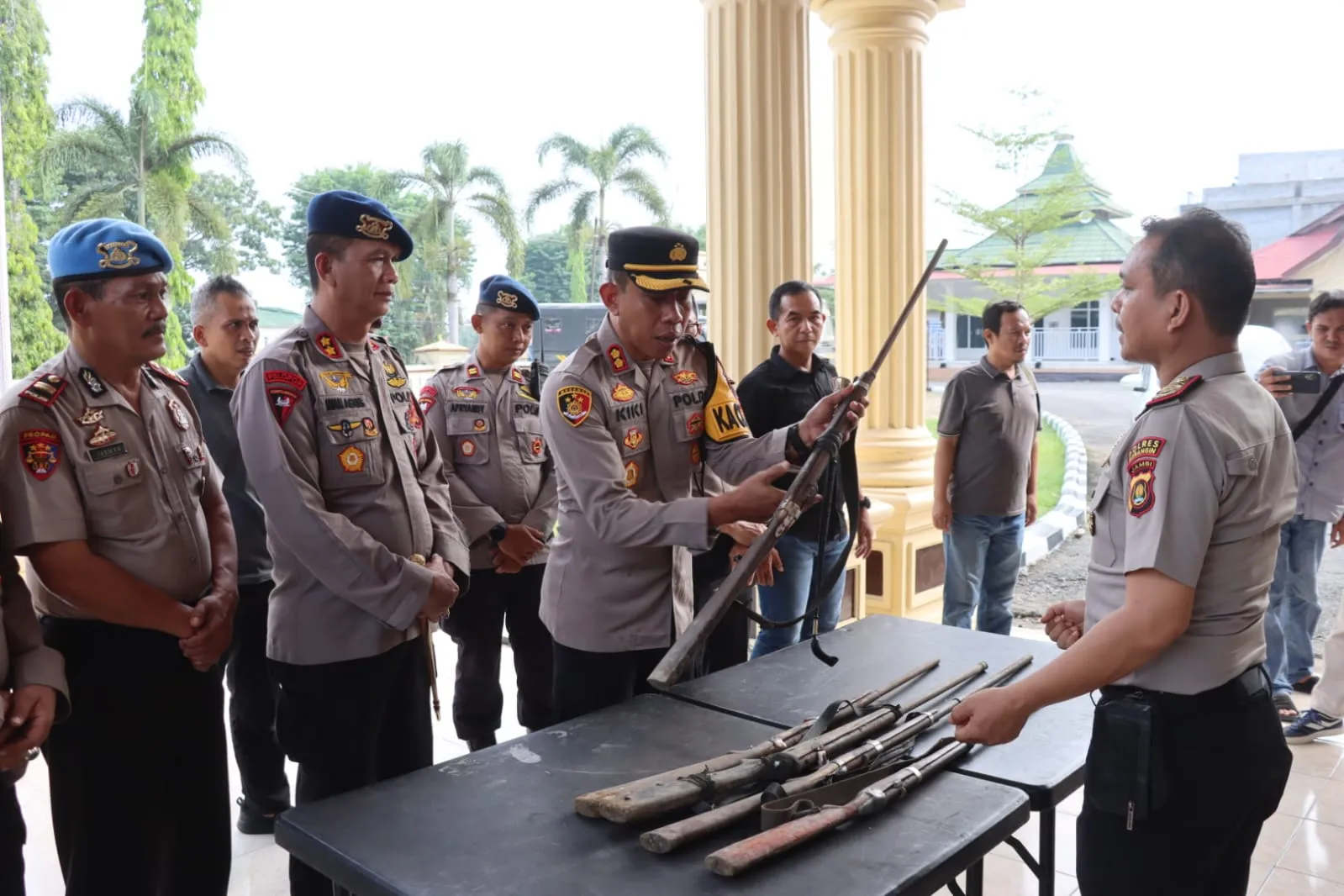 Gerak Cepat, Polsek Tabir Serahkan Senjata Rakitan, Polres Merangin Terima 11 Kecepek SAD 