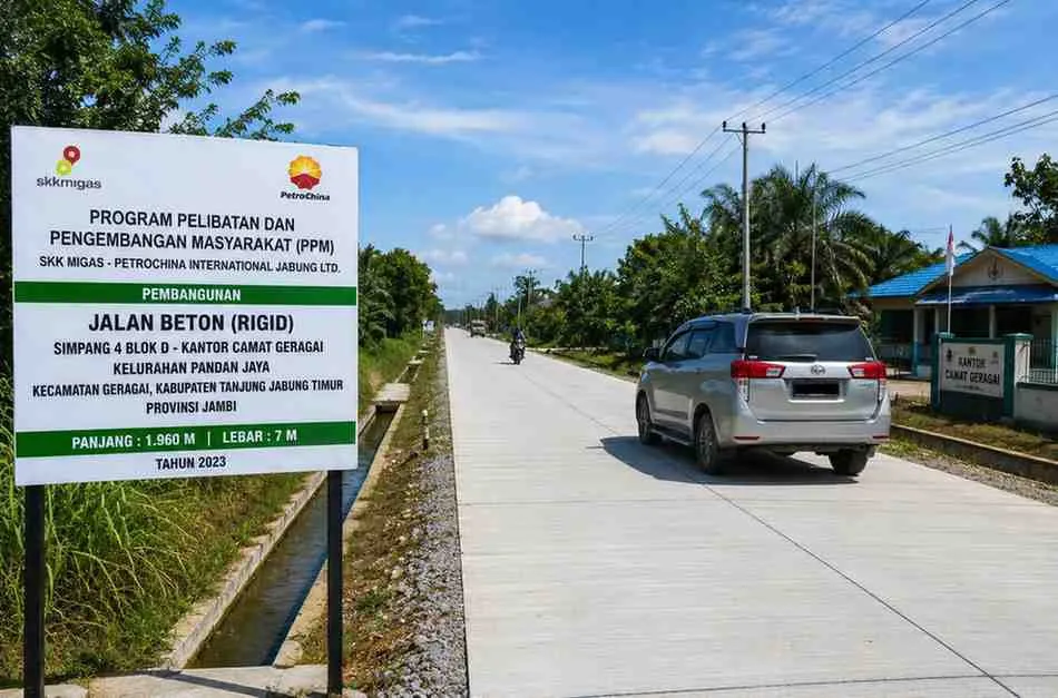 Wujud Komitmen PetroChina Jabung, Jalan Rigid Beton Sepanjang 1,96 Km di Simpang 4 Blok D Geragai Selesai Dibangun