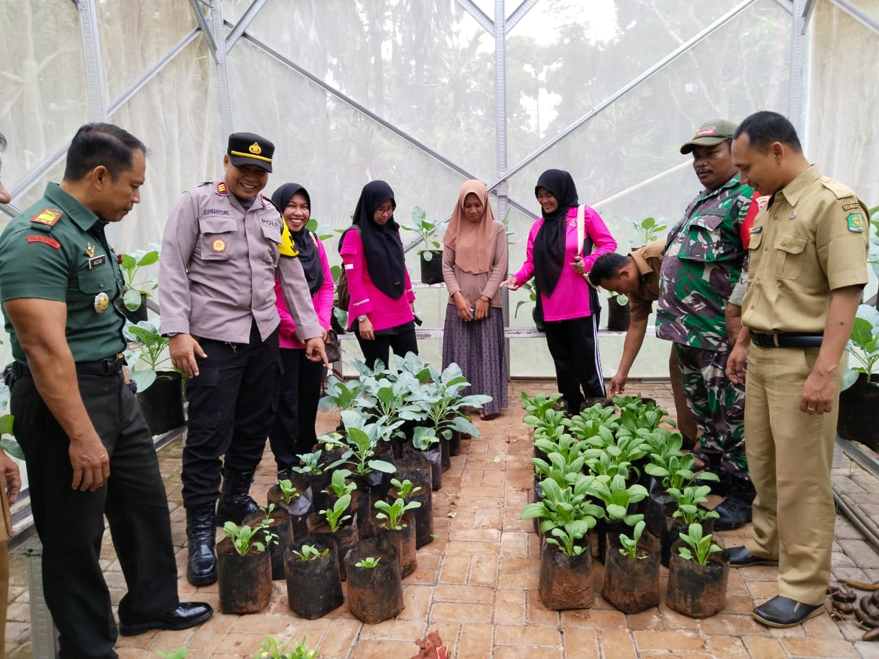 Polsek Dungkek Dukung Program Ketahanan Pangan untuk Wujudkan Swasembada Nasional