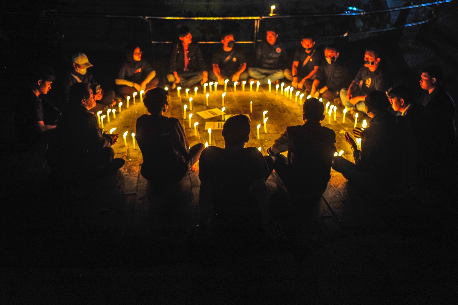 Seribu Lilin di Jambi, Jurnalis Protes Penghalangan Liputan oleh Polisi