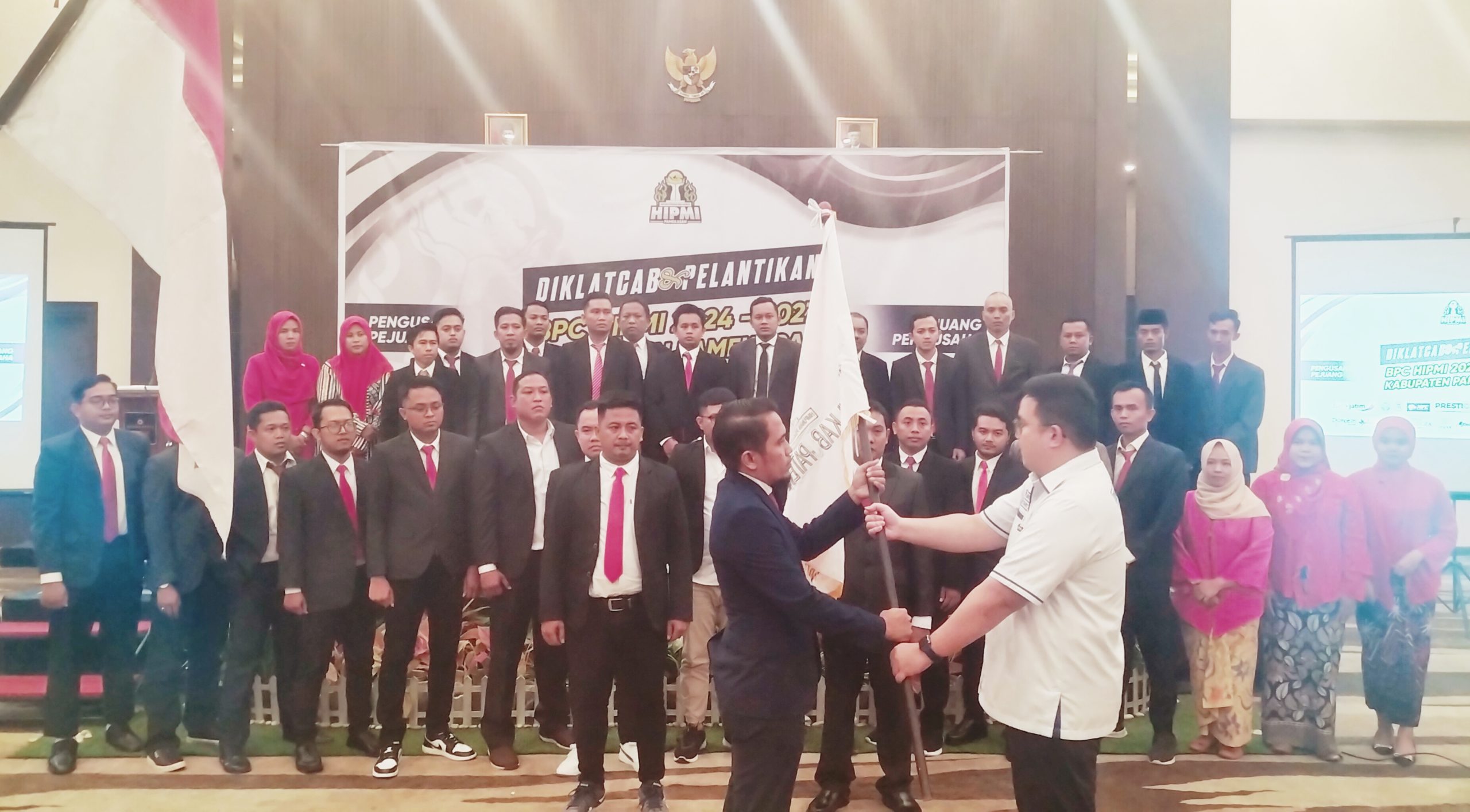 Pelantikan pengurus BPC HIPMI Kabupaten Pamekasan, Madura periode 2024-2027 di Ball Room hotel Azana Style. Sabtu (01/06/2024)
