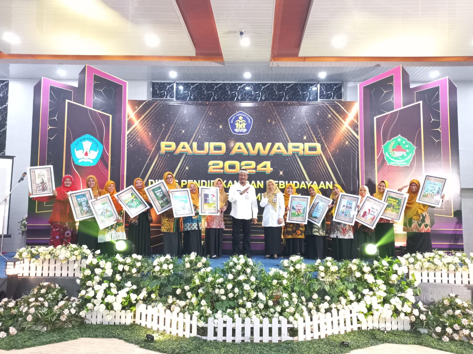 Sebelum muncul Polemik uang Keamanan, Disdikbud Pamekasan Gelar PAUD AWARD 2024 di hotel cahaya berlian, Senin (04/11/2024).