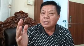 Wakil Ketua DPRD Komisi III dari partai Gerindra Safriyon saat memberikan keterangan pers