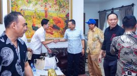 Bambang Seosatyo saat menerima kunjungan pengurus BMW Motorrad Community Indonesia. Jum'at, 21/02/2025