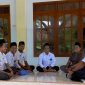 Penyuluh Agama Islam KUA Palengaan bersama Remaja Musala Al-Hasibie saat sedang melakukan kajian ramadan, Selasa (18/3/2025).
