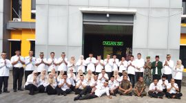 Foto bersama Pemerintah Kecamatan Kresek, Gelar 