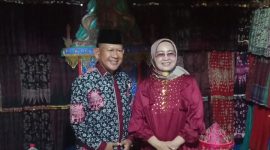 Wakil Bupati Merangin Khafid bersama Istri