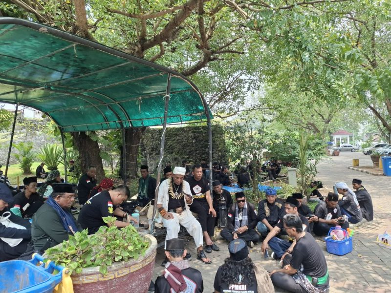 Ribuan Pendekar dan Peguron Kumpul di Tanah Jawara, Memeriahkan Peringatan 5 Abad Kesultanan Banten
