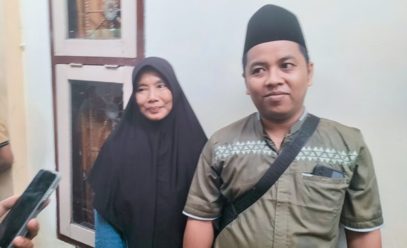 Anak Korban kehilangan, Ali Wahdi dan Sulimah menjadi terdakwa kasus pencemaran nama baik. 