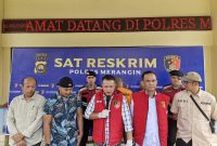 Kasat Reskrim saat melakukan pers rilis