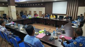 PKL Ujung Tanjung Pasar Bawah Mengadu Nasip ke DPRD Merangin menuntut keadilan Pemerintah 