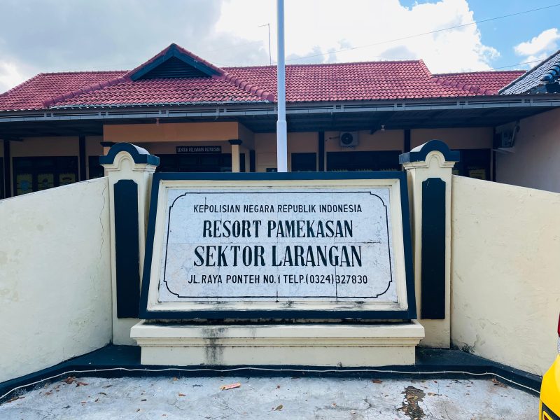 Kantor Polsek Larangan, Pamekasan, Madura.