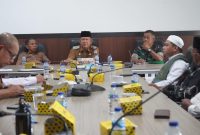 Wakil Bupati Merangin Khafid Moein pimpin rapat 