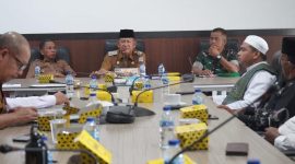 Wakil Bupati Merangin Khafid Moein pimpin rapat 