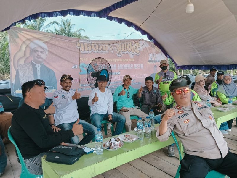 Fota bersama Kades SE Tabir Timur dan Tabir Ilir, Waka Polsek diarena Singkut Sungai Bulian 