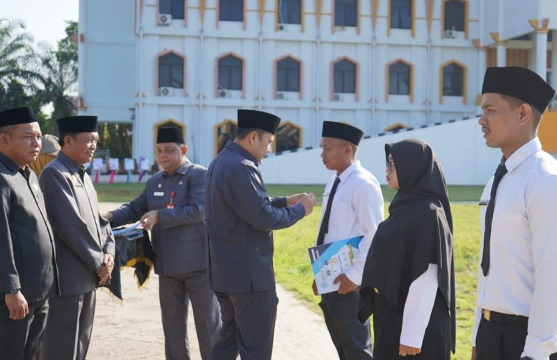 Sebanyak 252 Orang CPNS Merangin Terima SK Pengangkatan
