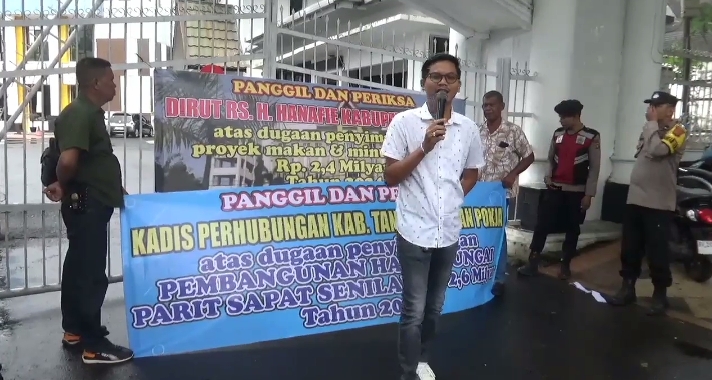 Demo di Kejati Jambi 