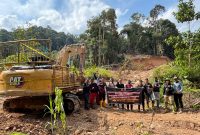 Foto Istimewa saat penangkapan Alat excavator Dusun Petekun 