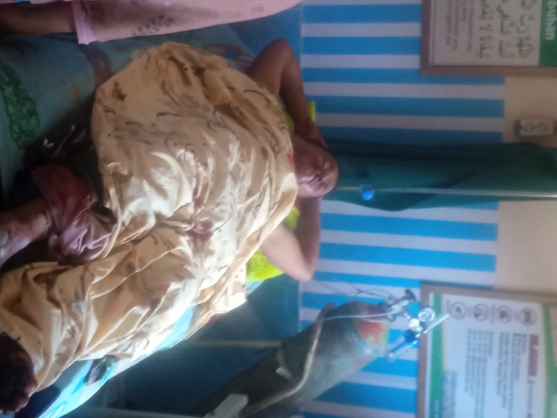 Warga Pangkalan Jambu setelah mendapat perawatan 