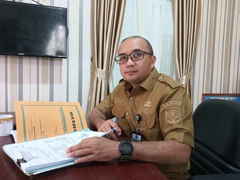 Kepala dinas Perkebunan dan Peternakan Hendri Widodo 