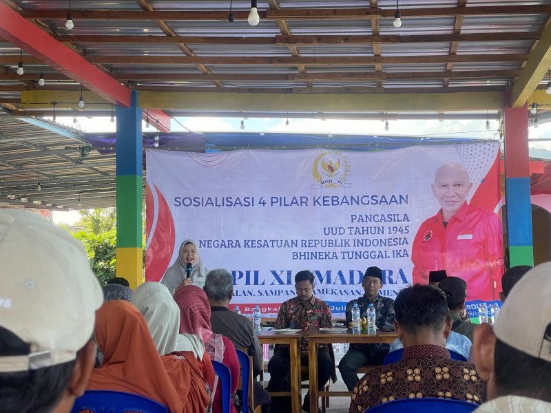 Keterangan:  saat memaparkan materi Sosialisasi Empat Pilar Kebangsaan di Kamal, Bangkalan. (Foto/Istimewa)