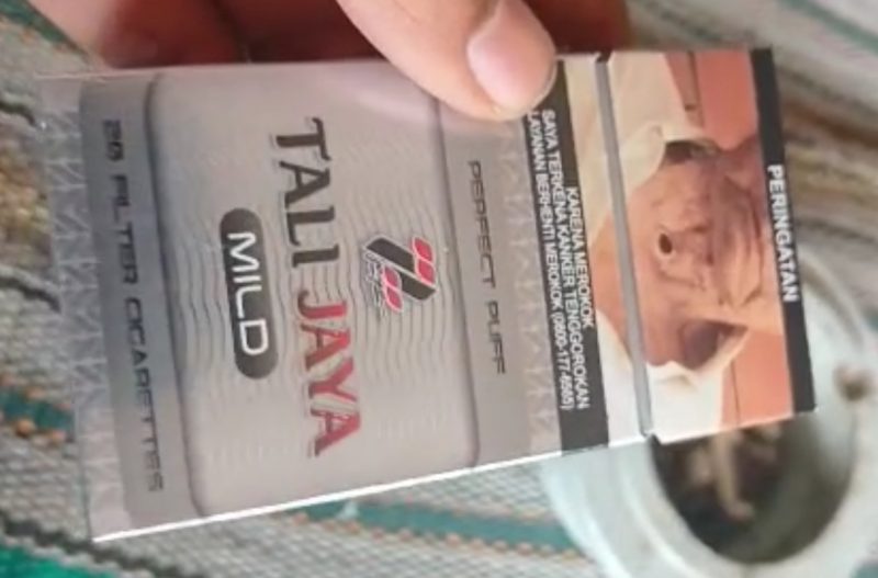 Rokok Merk Tali Jaya yang masih beredar tanpa pita cukai 