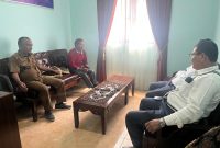 Pemdes tambang baru dengan PT AIP melakukan pertemuan Tampa mengundang warga