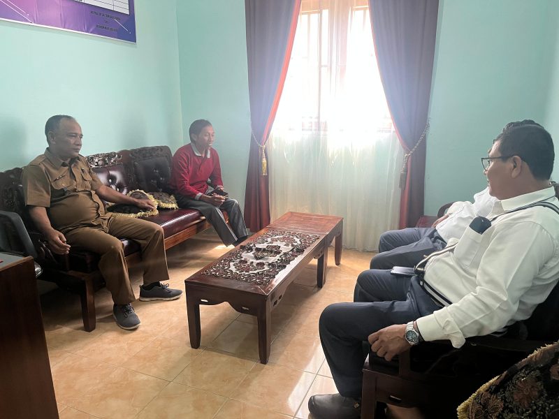 Pemdes tambang baru dengan PT AIP melakukan pertemuan Tampa mengundang warga