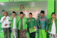 KETERANGAN: Ketua dan jajaran pengurus DPC PPP Bangkalan bersama kader saat pelaksanaan Muskercab dan menegaskan dukungan kepada H. Mardiono untuk kembali memimpin PPP.(Foto/Istimewa).