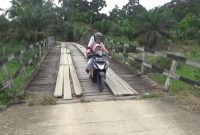 Jembatan  rapuh