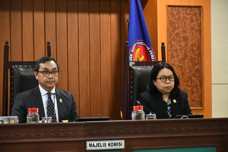 Majelis Komisi Pengawas Persaingan Usaha (KPPU)

Kredit: KPPU