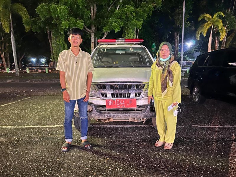 Supir ambulan puskesmas tabir ulu habis Maulana bersama rekan wanitanya / foto - Sarpandi 