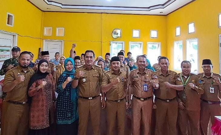 Poto pejabat merangin dengan camat 