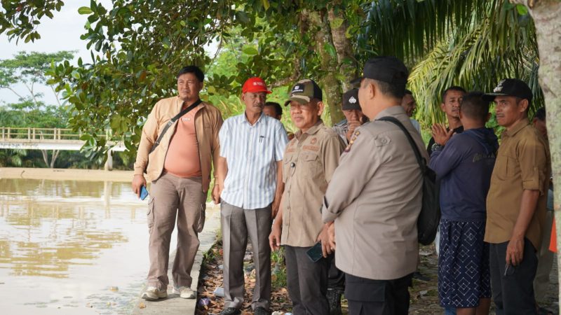 Wakil bupati Merangin cek lokasi dam betuk dari kerusakan tambang ilegal 