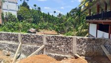 Bangunan milik bakso berseri membangun diatas box air milik pemerintah