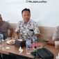 Poto kadis dinas pendidikan dan ketua PGRI dan anak korban 
