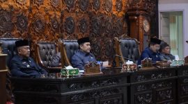 Bupati Merangin dan DPR paripurna 