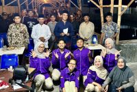 Mahasiswa Psikologi Universitas Trunojoyo Madura saat melaksanakan Pengadian masyarakat di Desa Ujung Piring Bangkalan.