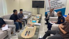 Aktivis Gerakan Pemuda Revolusi audiensi ke Kantor Bea Cukai Madura, minta usut dugaan TPPU di PR Aing Bening Jaya dan PR Dina Diana Lenteng Sumenep