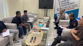 Aktivis Gerakan Pemuda Revolusi audiensi ke Kantor Bea Cukai Madura, minta usut dugaan TPPU di PR Aing Bening Jaya dan PR Dina Diana Lenteng Sumenep