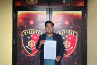 Tolak Amir, melaporkan ke Polres Sumenep