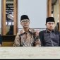 Pengasuh Ponpes Sumber Bungur beserta Kepala Sekolah saat klarifikasi soal berita yang sebelumnya viral