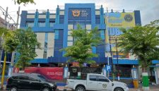 Kantor Pengawasan dan Pelayanan Bea dan Cukai Tipe Madya Pabean C Madura, Jl. Panglima Sudirman No.2 Barurambat Kota, Kabupaten Pamekasan.