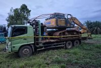 Poto alat berat di Police line dilokasi 