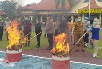 Barang bukti dibakar 