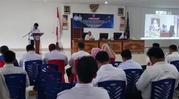 
Kegiatan Asistensi penyusunan E-LPPD dan Desk IKK LPPD ini dibuka langsung oleh Sekretaris Daerah (Sekda) Merangin, Zulhifni, di Aula Kantor Bupati Merangin lantai 4, Rabu (21/01).